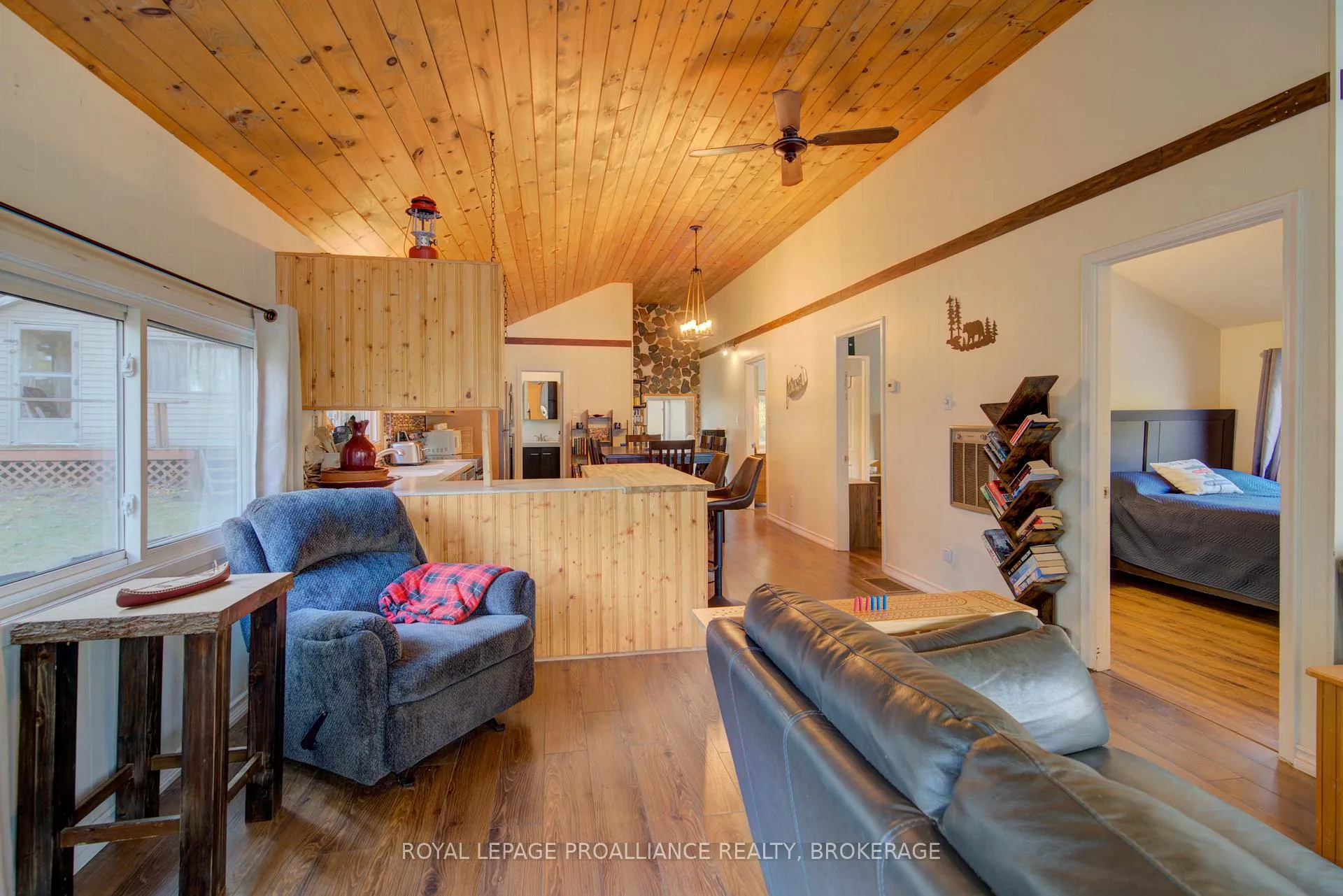 Photo 16 of 6868 Smith Lane, Frontenac, Frontenac South — HOMEH