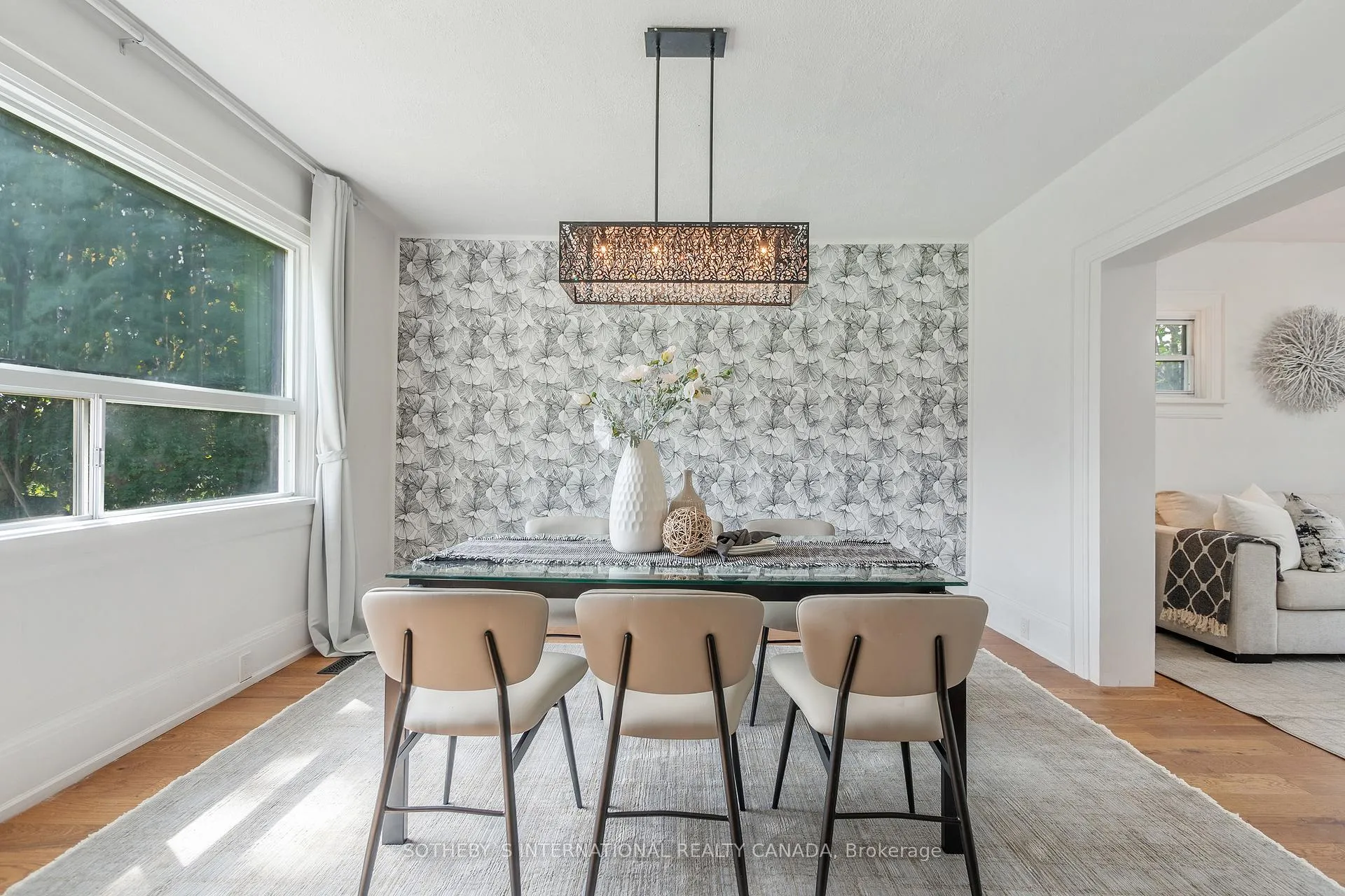 Photo 7 of 111 Harmony Road S, Oshawa, Donevan — HOMEH