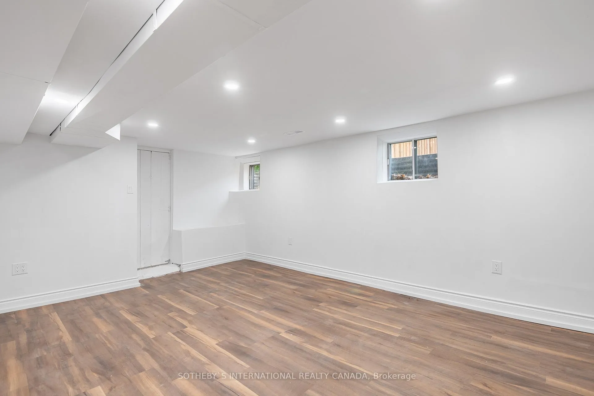Photo 22 of 111 Harmony Road S, Oshawa, Donevan — HOMEH