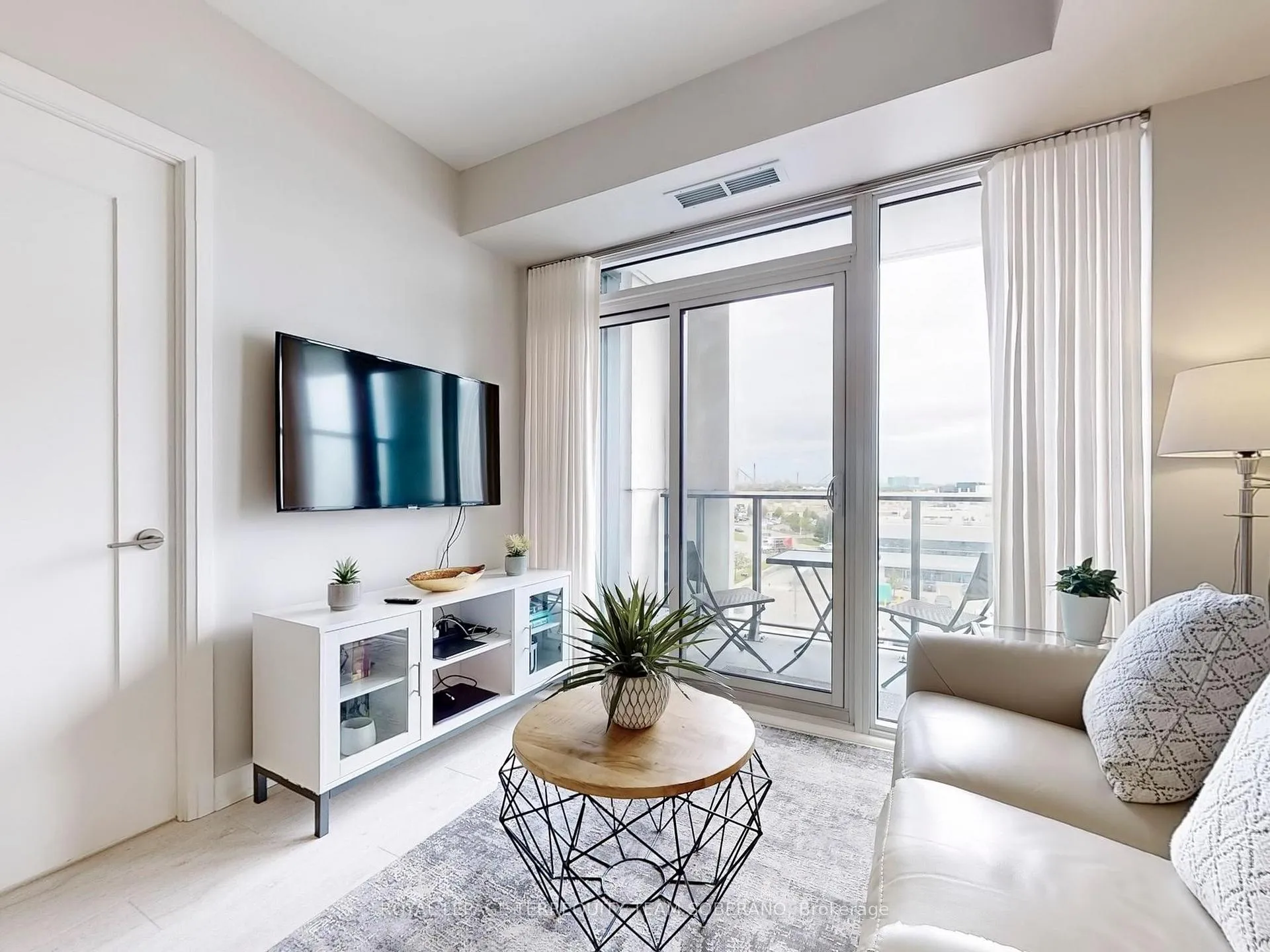 Photo 11 of Unit 529, 9000 Jane Street, Vaughan, Vellore Village — HOMEH