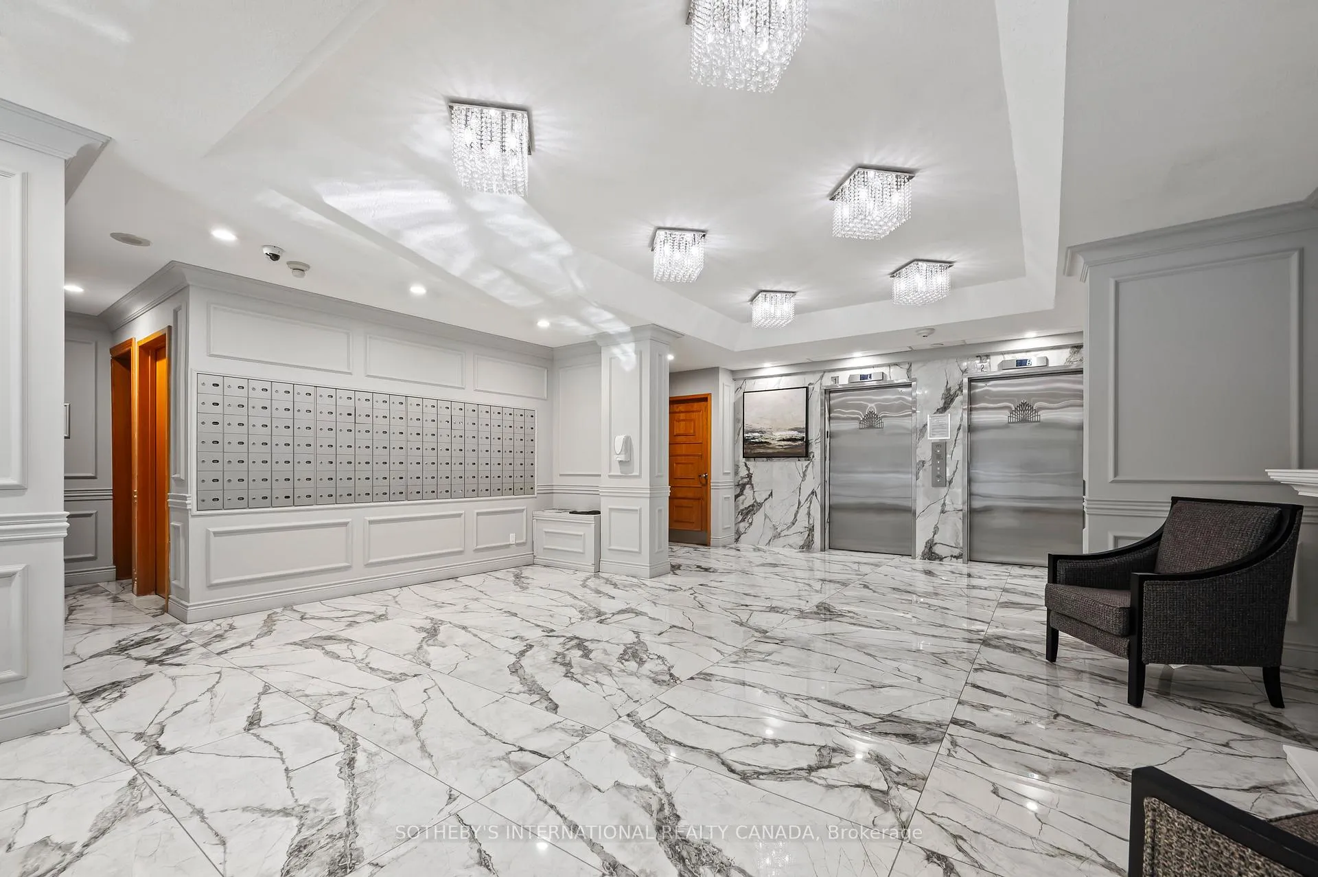 Photo 9 of Unit 1003, 237 King Street W, Cambridge — HOMEH