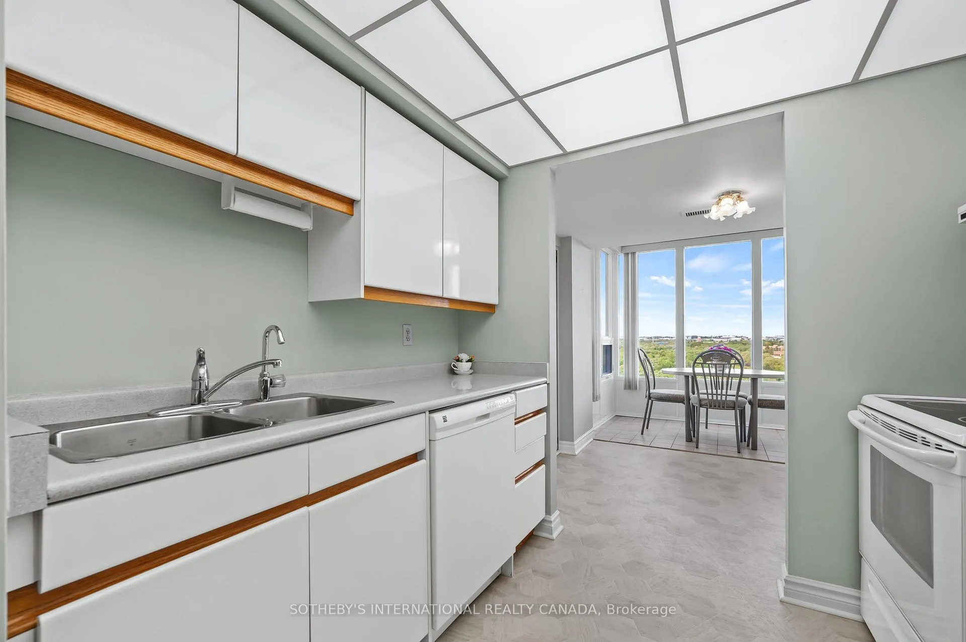 Photo 18 of Unit 1003, 237 King Street W, Cambridge — HOMEH