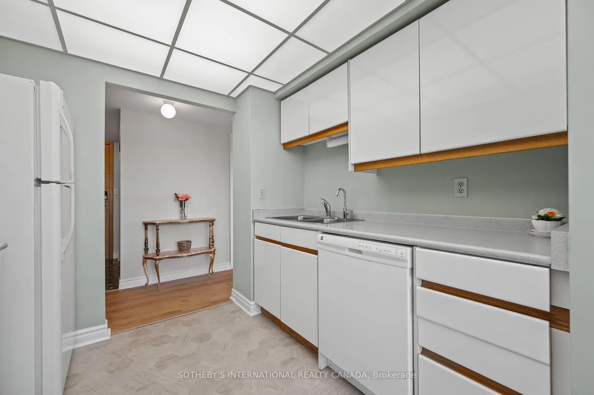 Photo 20 of Unit 1003, 237 King Street W, Cambridge — HOMEH