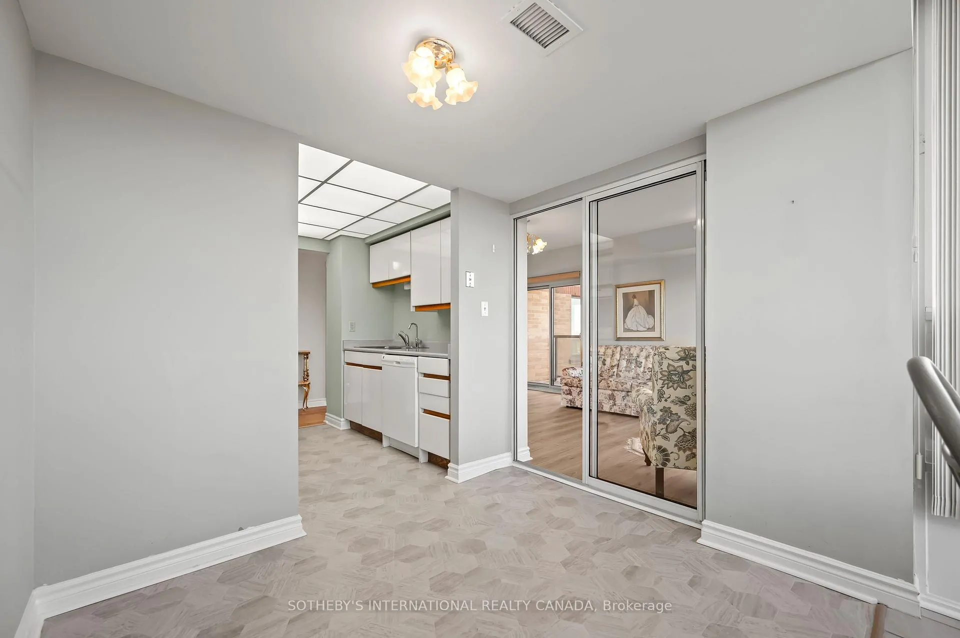 Photo 27 of Unit 1003, 237 King Street W, Cambridge — HOMEH