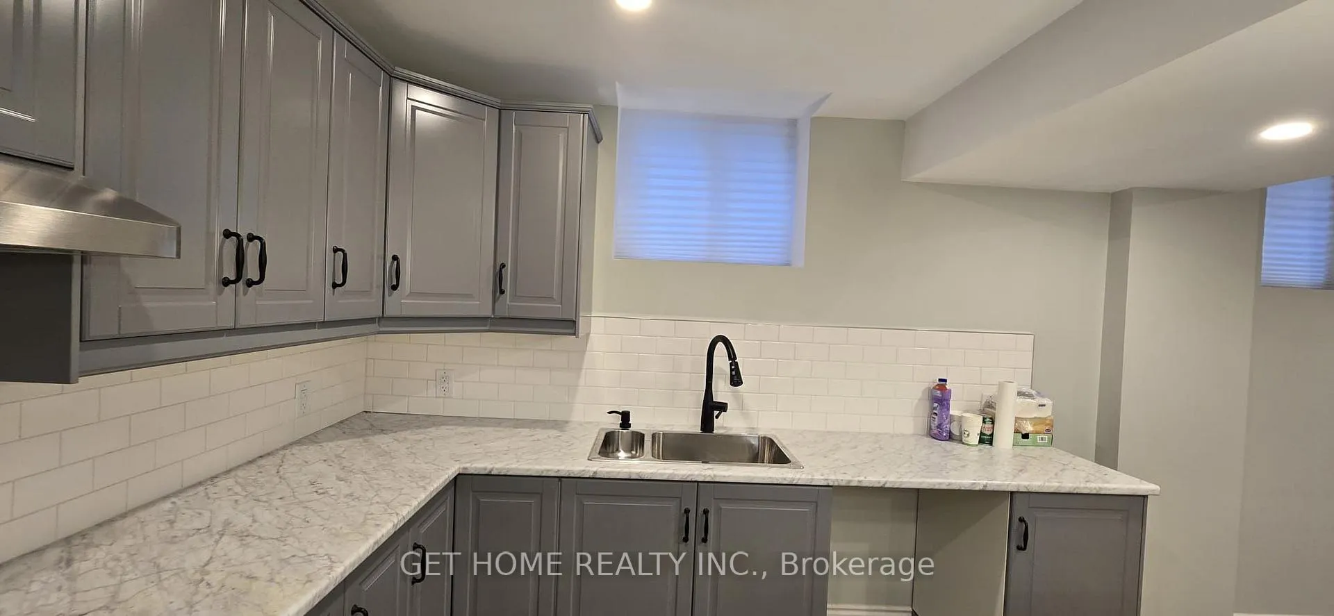 Photo 8 of Unit #BSMT, 17 Mistyglen Crescent, Brampton, Credit Valley — HOMEH