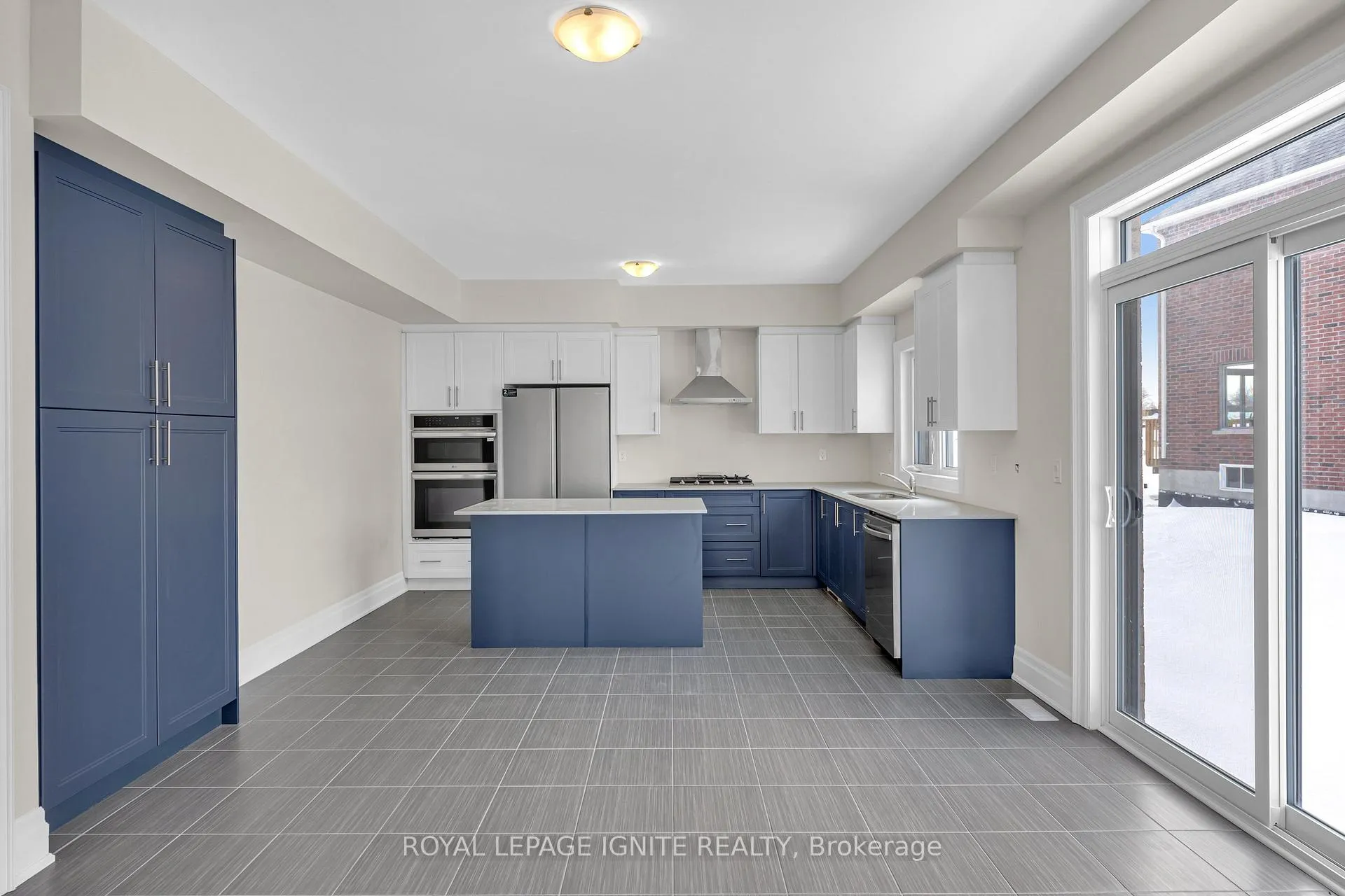 Photo 13 of 128 Robin Trail, Scugog, Port Perry — HOMEH