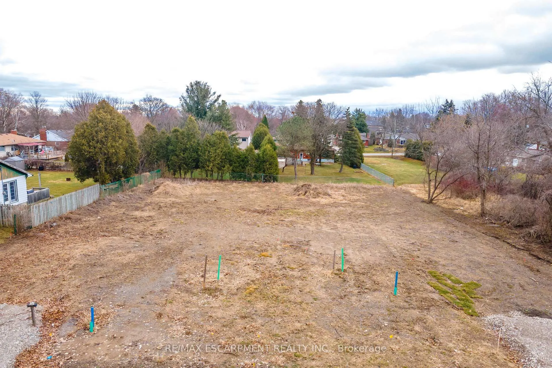 Photo 5 of 15 Bartlett Avenue, Hamilton, Allison — HOMEH
