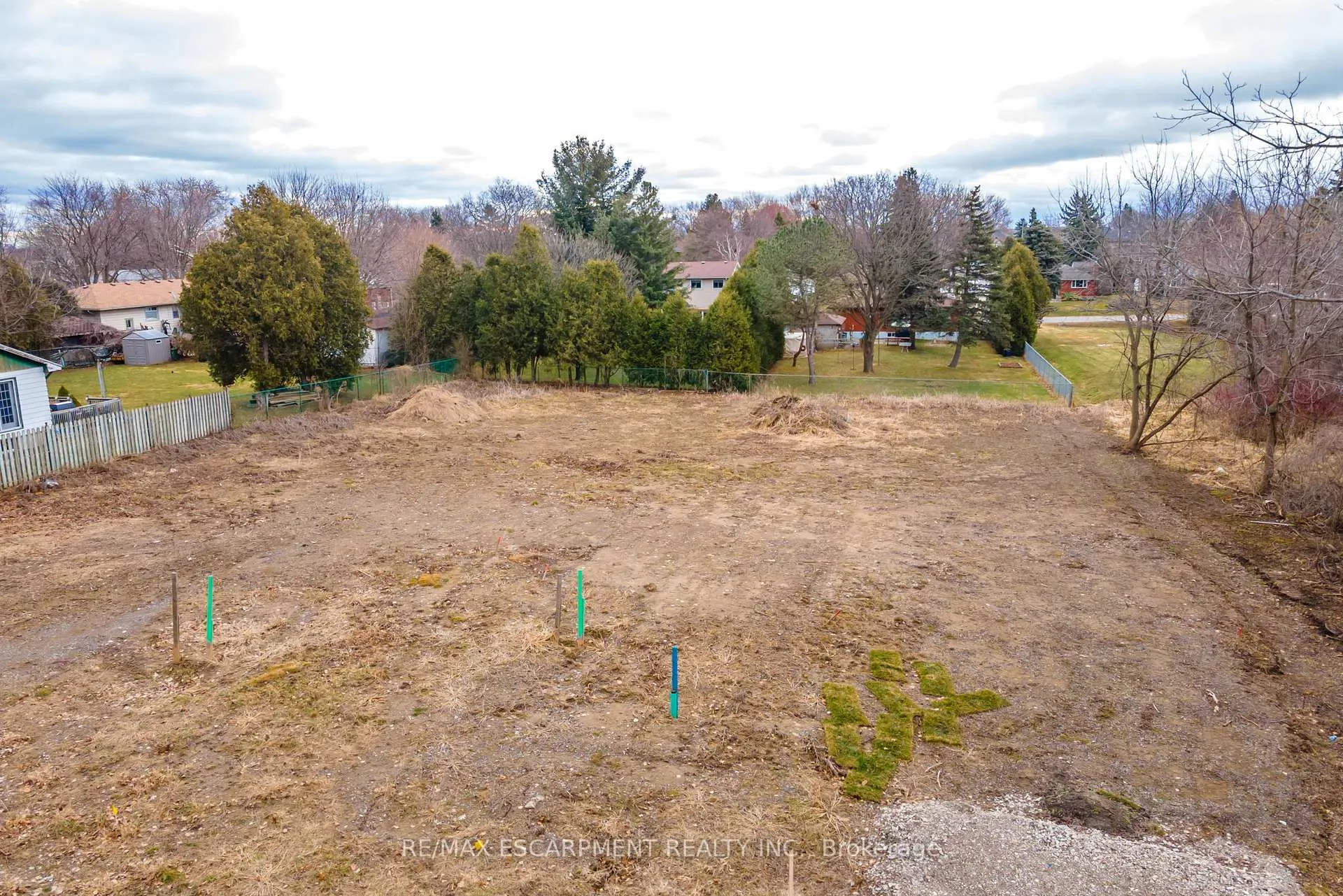 Photo 6 of 15 Bartlett Avenue, Hamilton, Allison — HOMEH