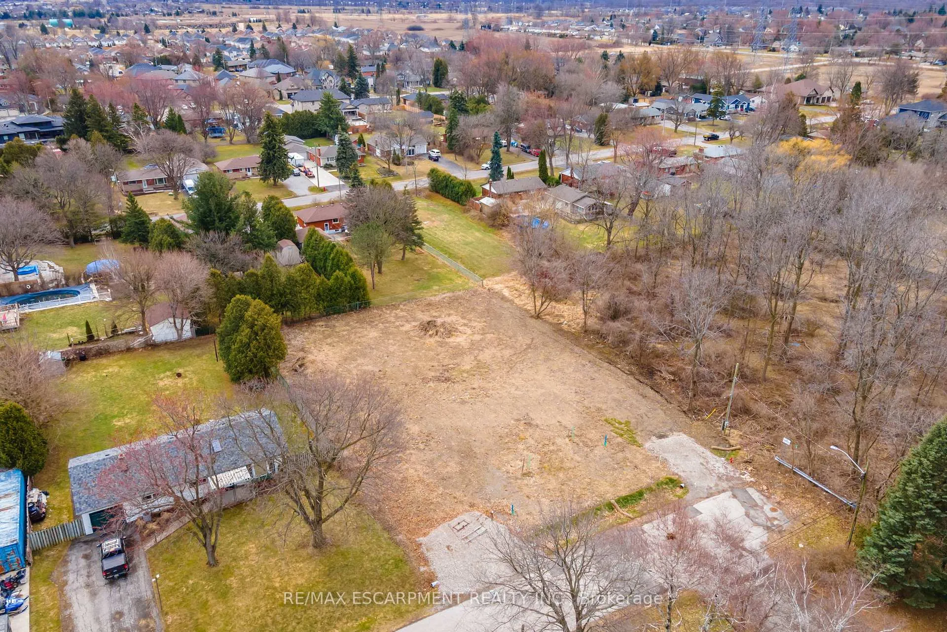Photo 9 of 15 Bartlett Avenue, Hamilton, Allison — HOMEH