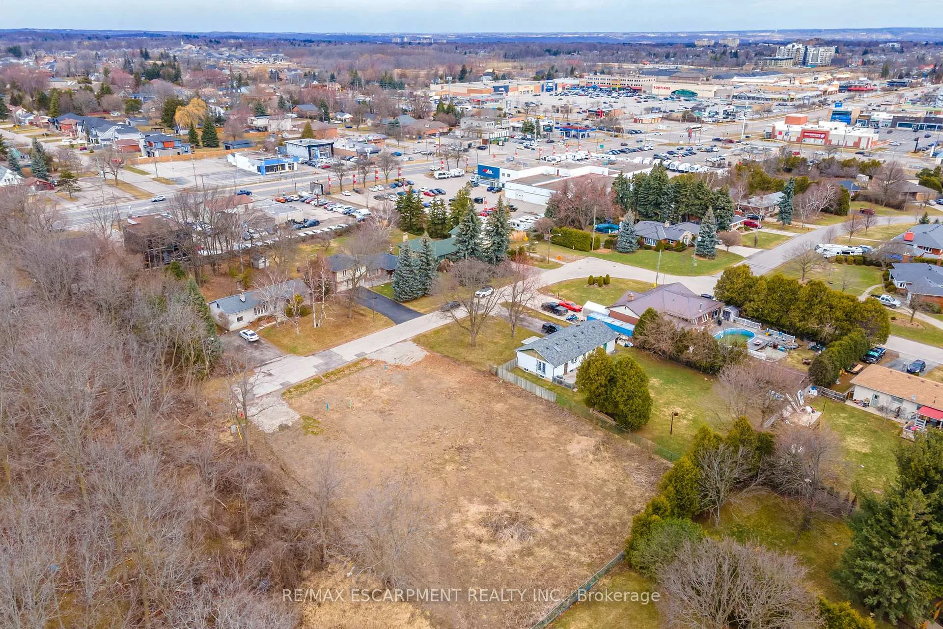 Photo 11 of 15 Bartlett Avenue, Hamilton, Allison — HOMEH