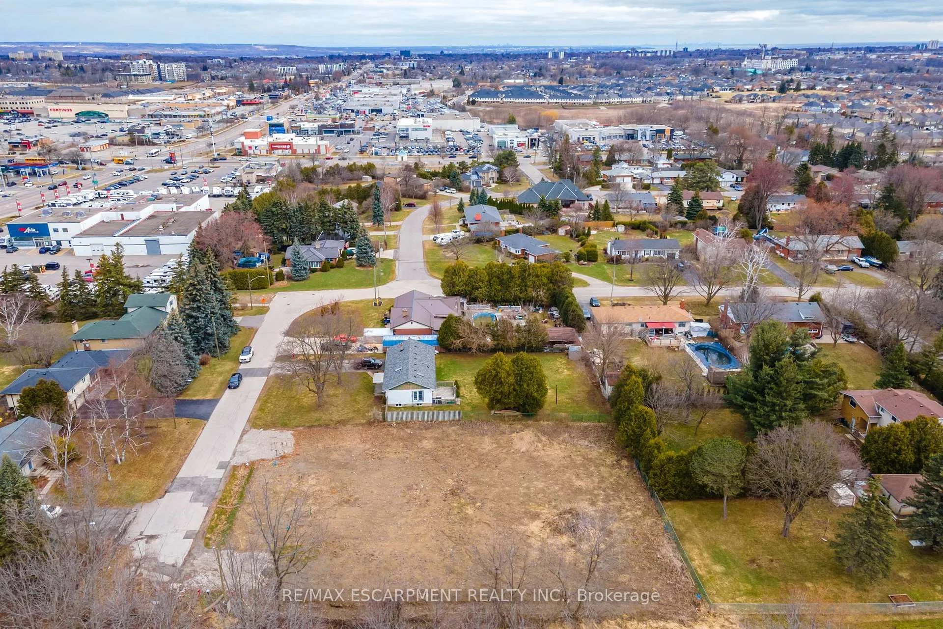 Photo 12 of 15 Bartlett Avenue, Hamilton, Allison — HOMEH