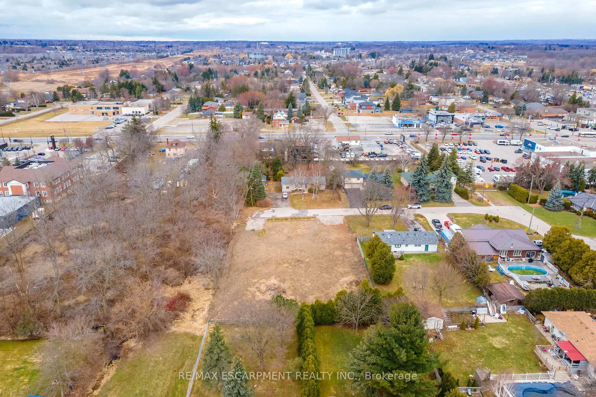 Photo 14 of 15 Bartlett Avenue, Hamilton, Allison — HOMEH