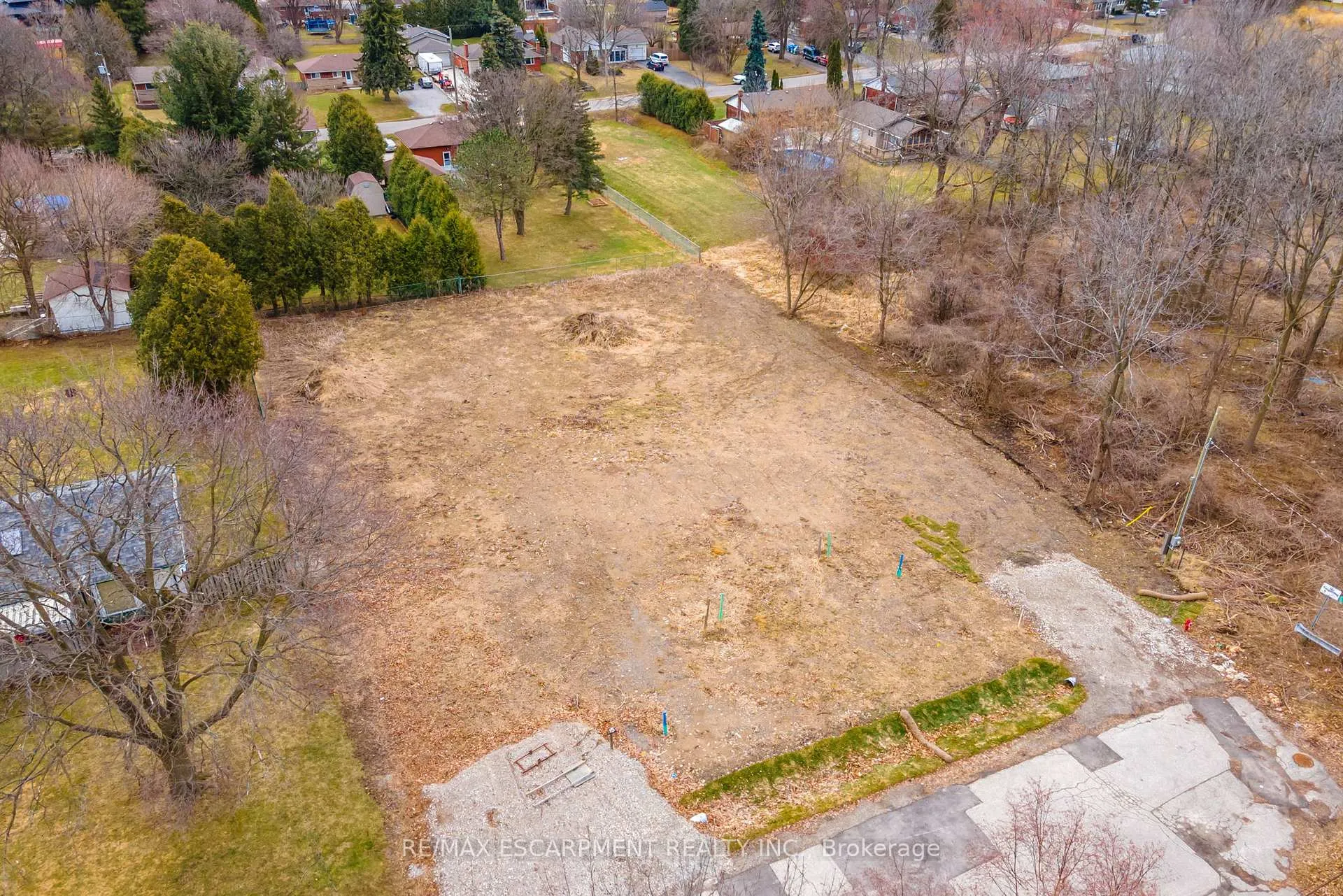 Photo 17 of 15 Bartlett Avenue, Hamilton, Allison — HOMEH