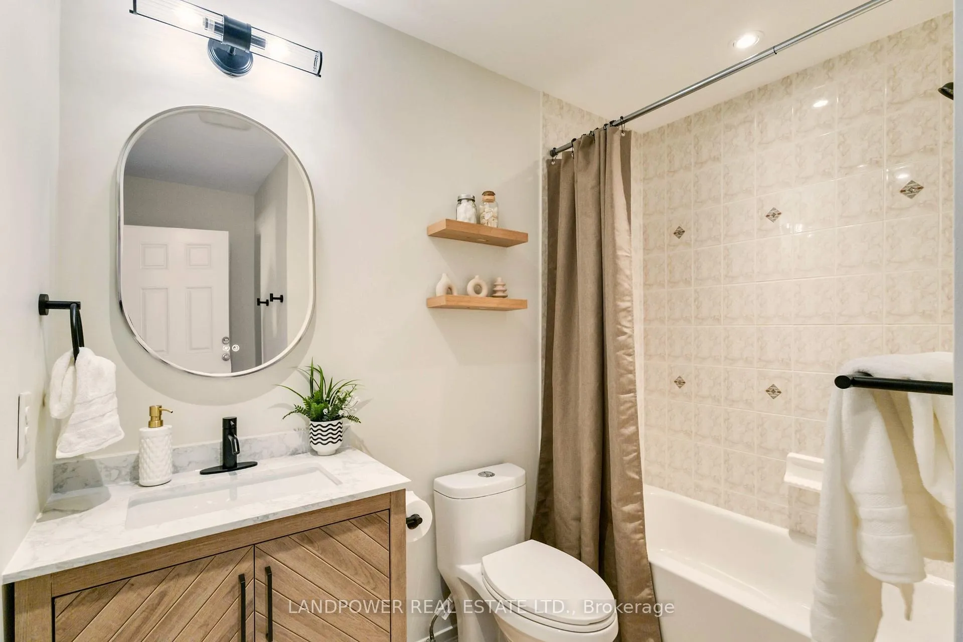 Photo 15 of 43 Linnell Street, Ajax, Northeast Ajax — HOMEH