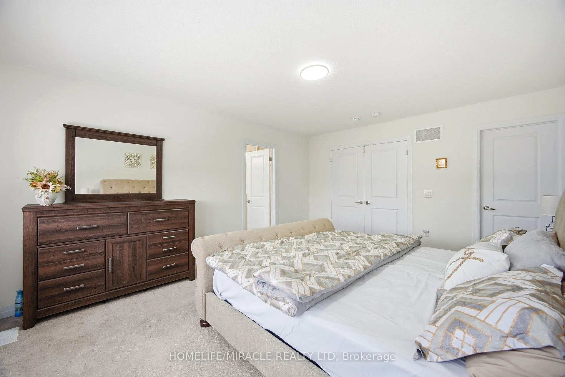 Photo 21 of 462 Adelaide Street, Wellington North, Arthur — HOMEH