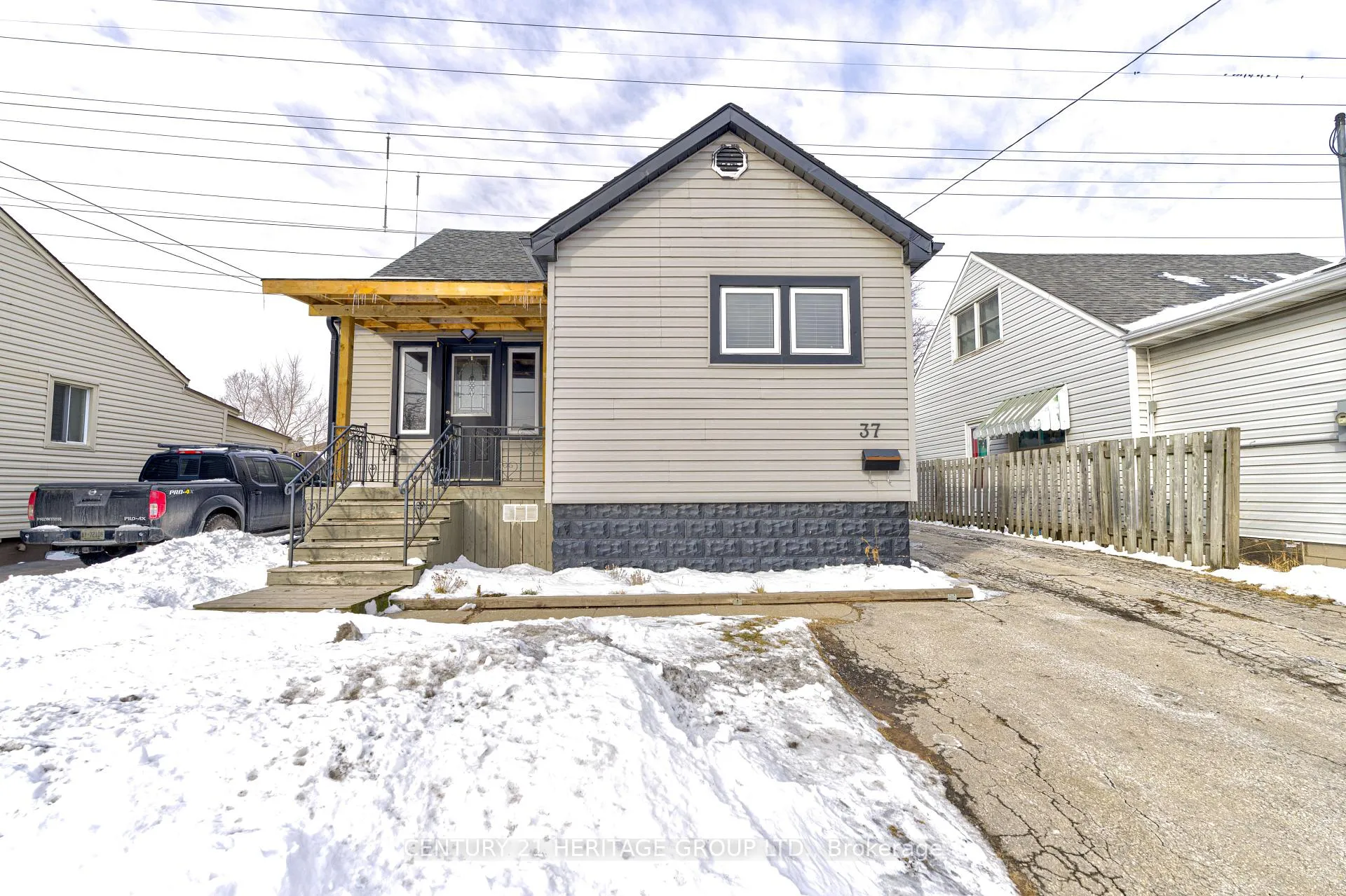 Photo 4 of 37 Selkirk Avenue, Hamilton, Normanhurst — HOMEH
