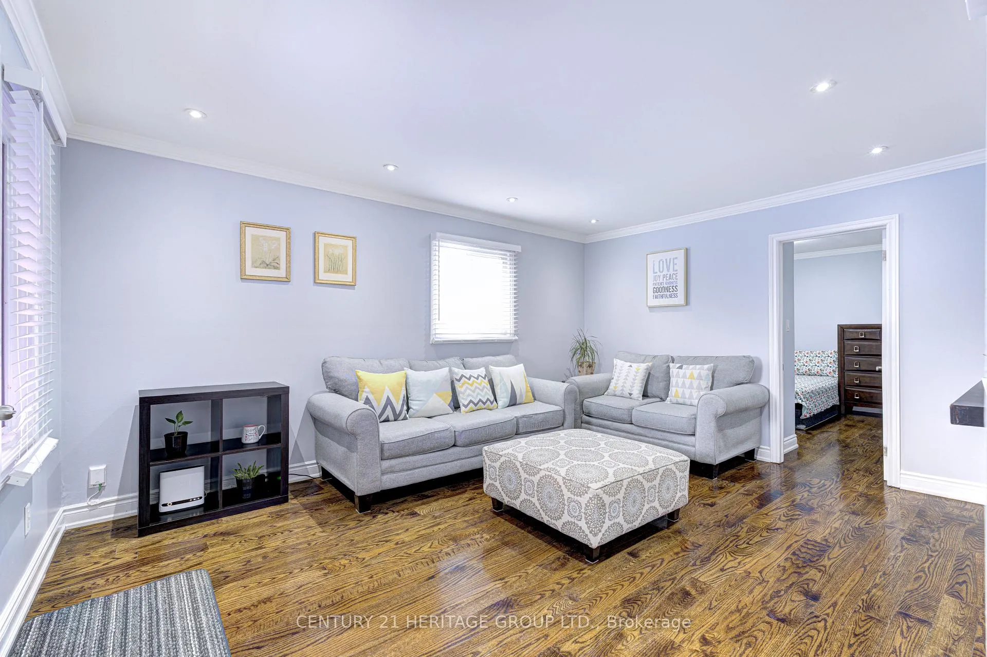 Photo 11 of 37 Selkirk Avenue, Hamilton, Normanhurst — HOMEH