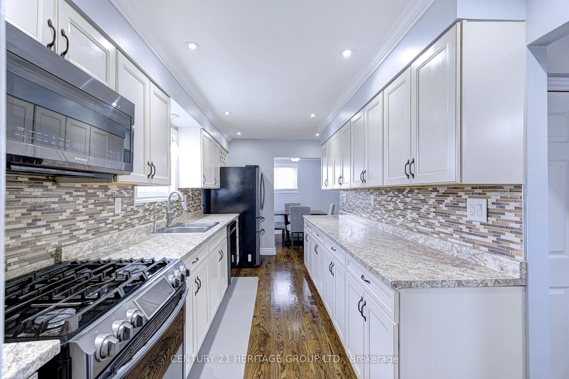Photo 17 of 37 Selkirk Avenue, Hamilton, Normanhurst — HOMEH