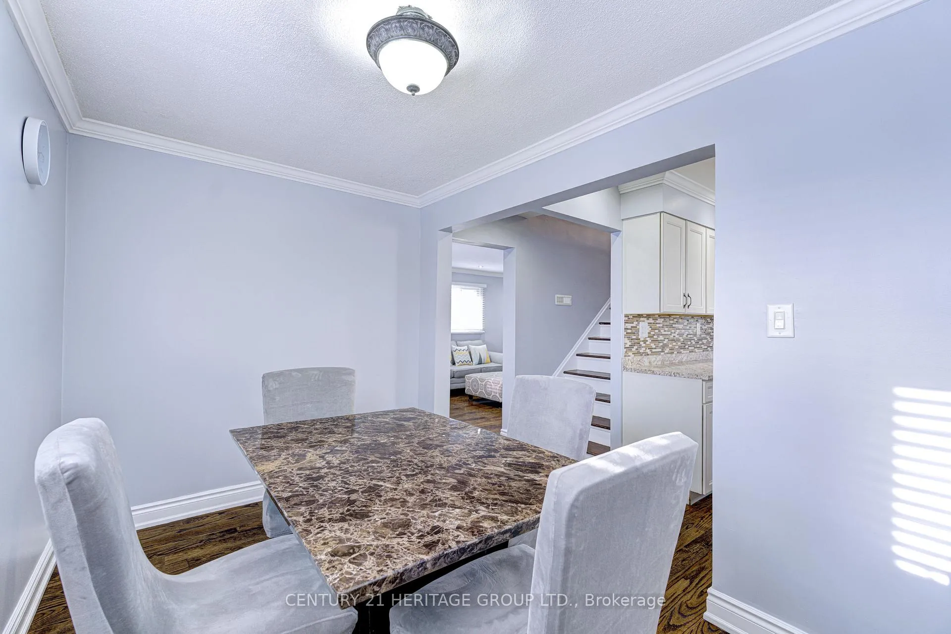 Photo 21 of 37 Selkirk Avenue, Hamilton, Normanhurst — HOMEH