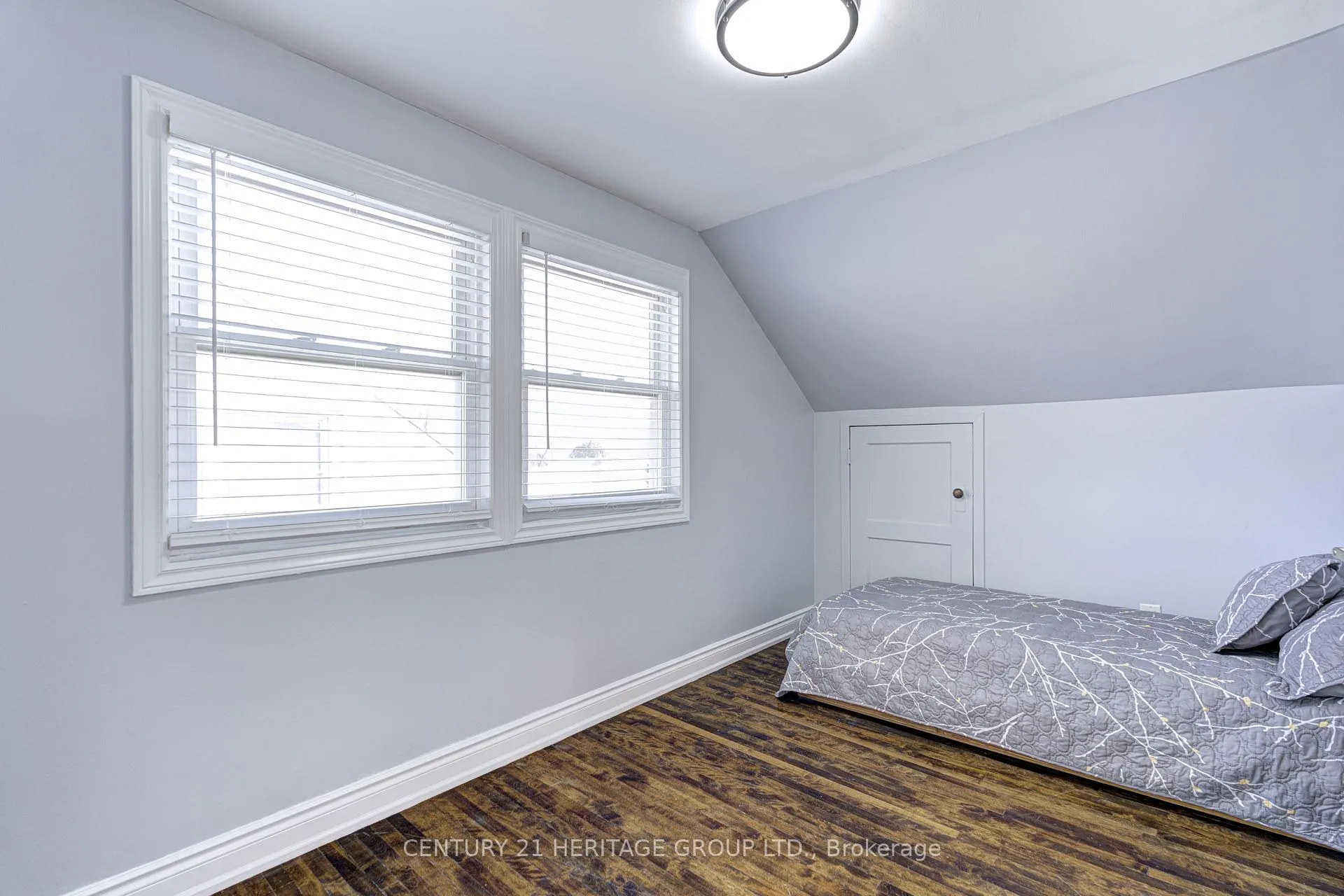 Photo 30 of 37 Selkirk Avenue, Hamilton, Normanhurst — HOMEH