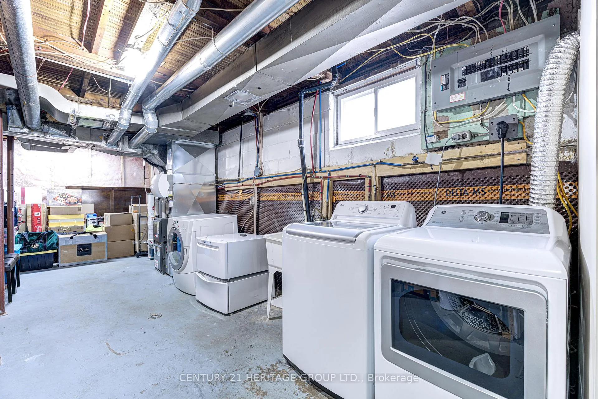 Photo 35 of 37 Selkirk Avenue, Hamilton, Normanhurst — HOMEH