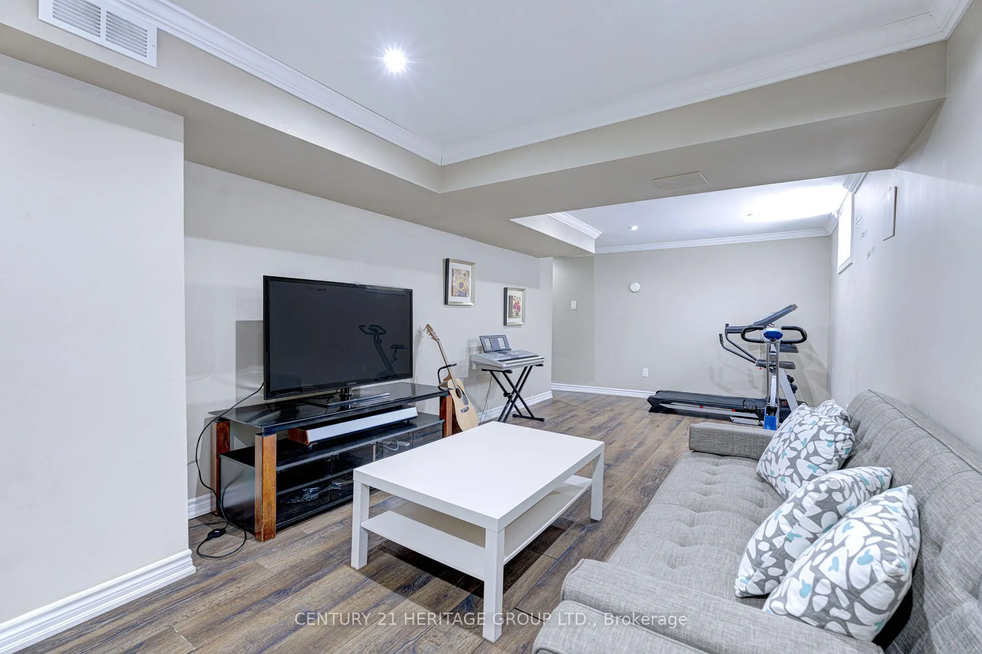 Photo 40 of 37 Selkirk Avenue, Hamilton, Normanhurst — HOMEH
