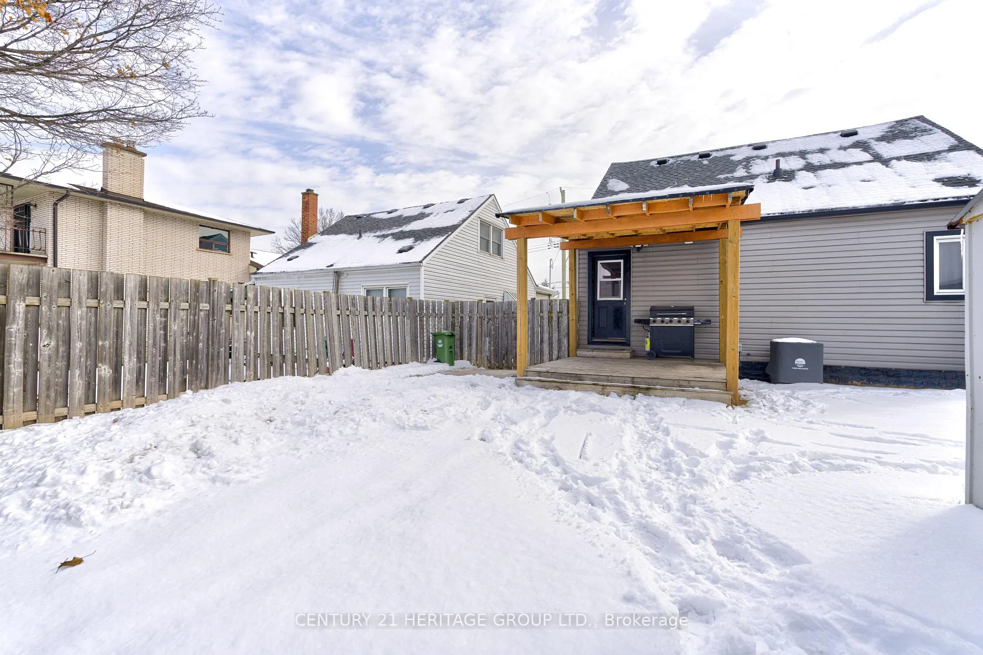 Photo 44 of 37 Selkirk Avenue, Hamilton, Normanhurst — HOMEH