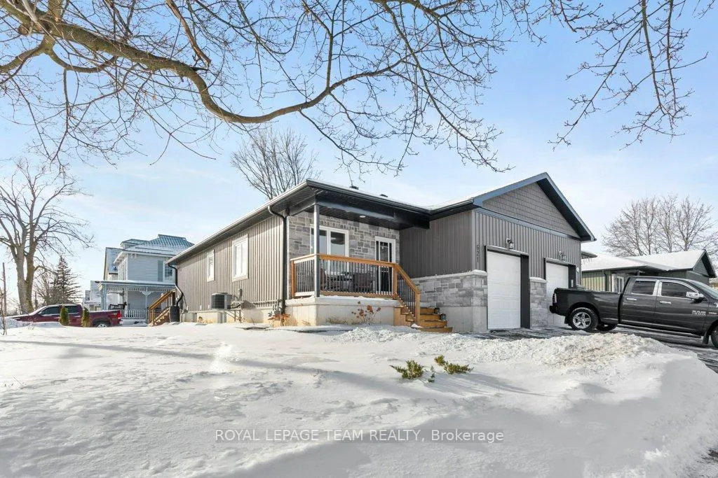 Photo 2 of 621 St Lawrence Street, Prescott — HOMEH