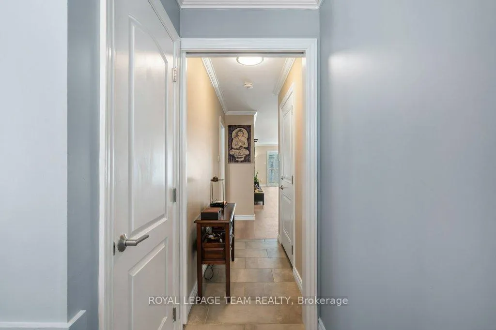 Photo 4 of 621 St Lawrence Street, Prescott — HOMEH