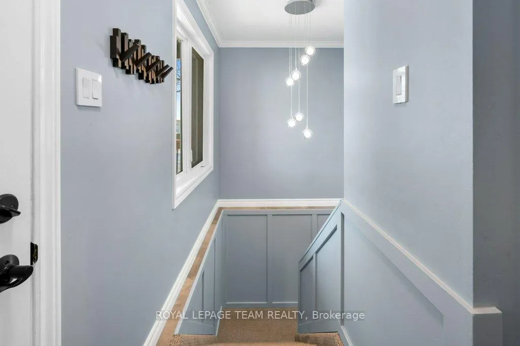Photo 5 of 621 St Lawrence Street, Prescott — HOMEH