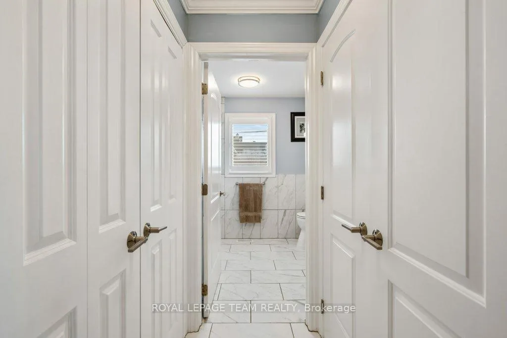 Photo 20 of 621 St Lawrence Street, Prescott — HOMEH
