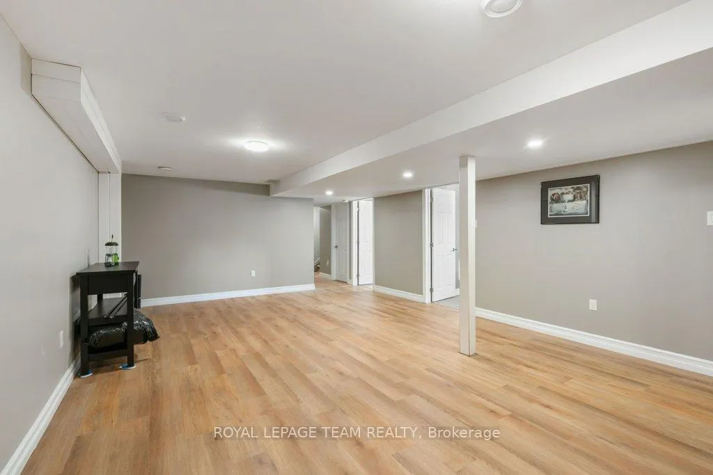 Photo 26 of 621 St Lawrence Street, Prescott — HOMEH