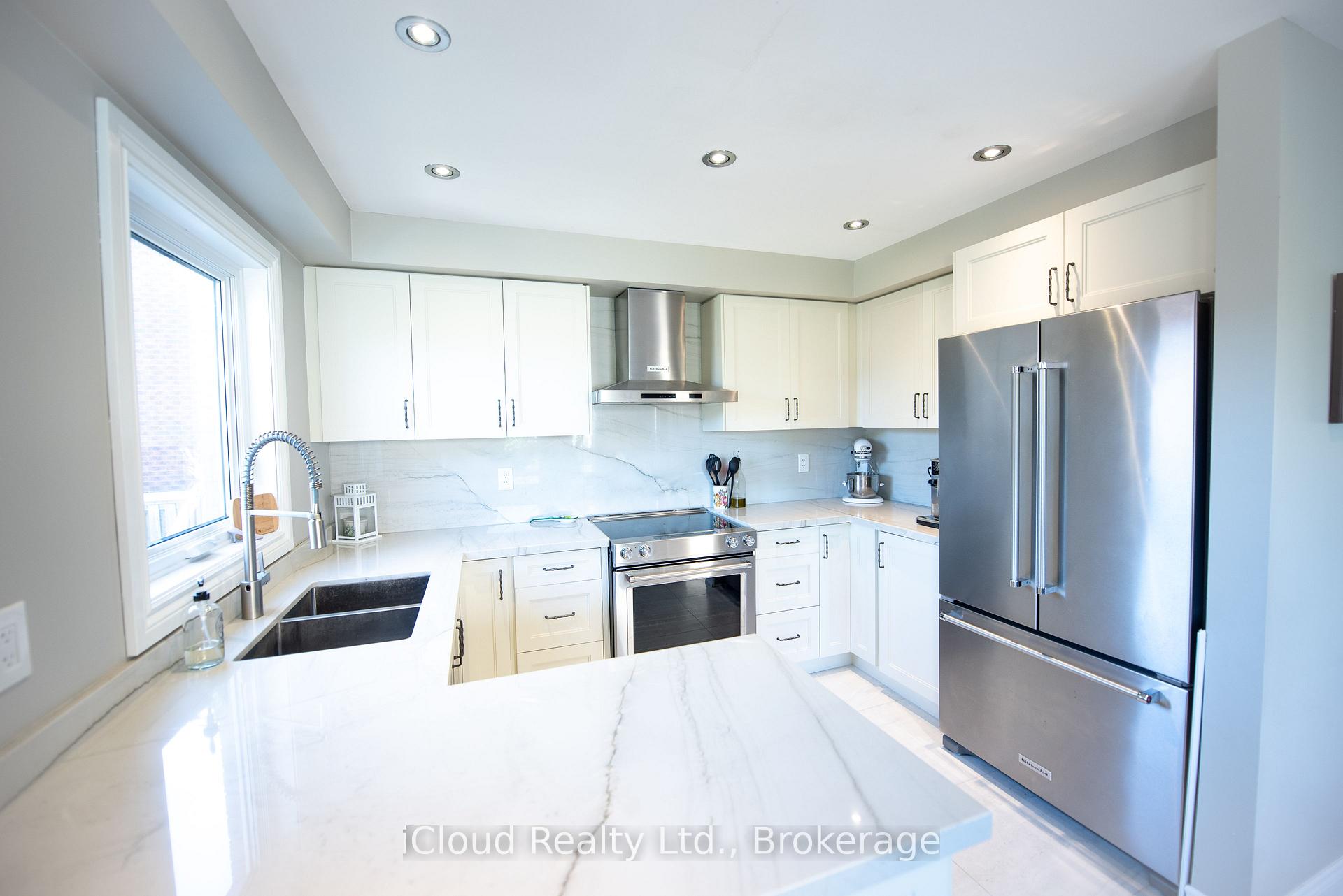 Photo 13 of 24 Aida Court, Caledon, Bolton West — HOMEH