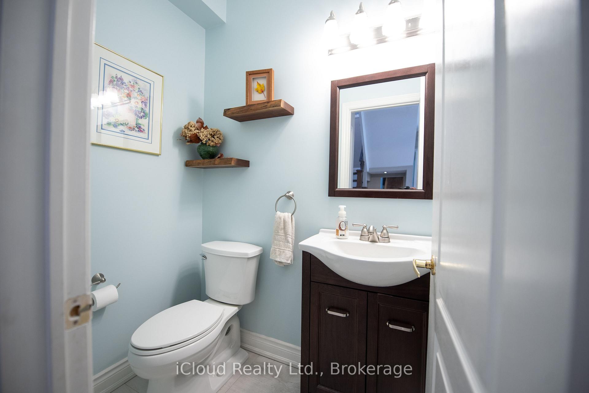 Photo 15 of 24 Aida Court, Caledon, Bolton West — HOMEH
