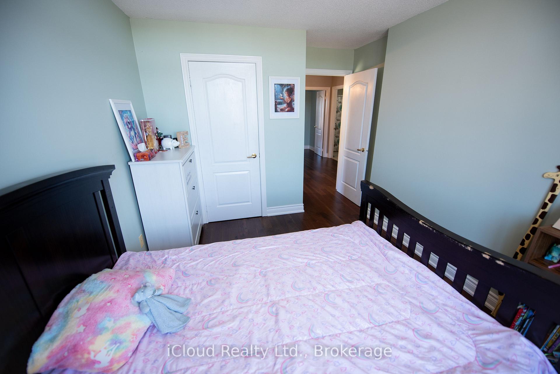 Photo 22 of 24 Aida Court, Caledon, Bolton West — HOMEH