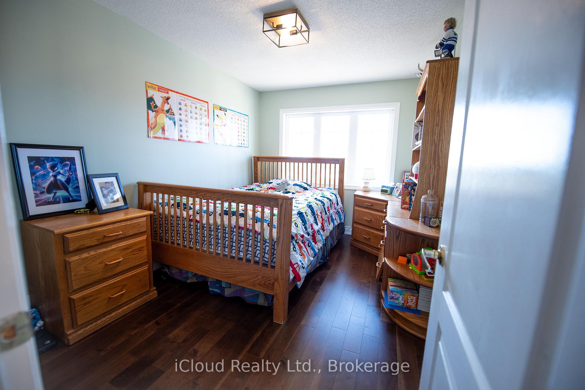 Photo 23 of 24 Aida Court, Caledon, Bolton West — HOMEH