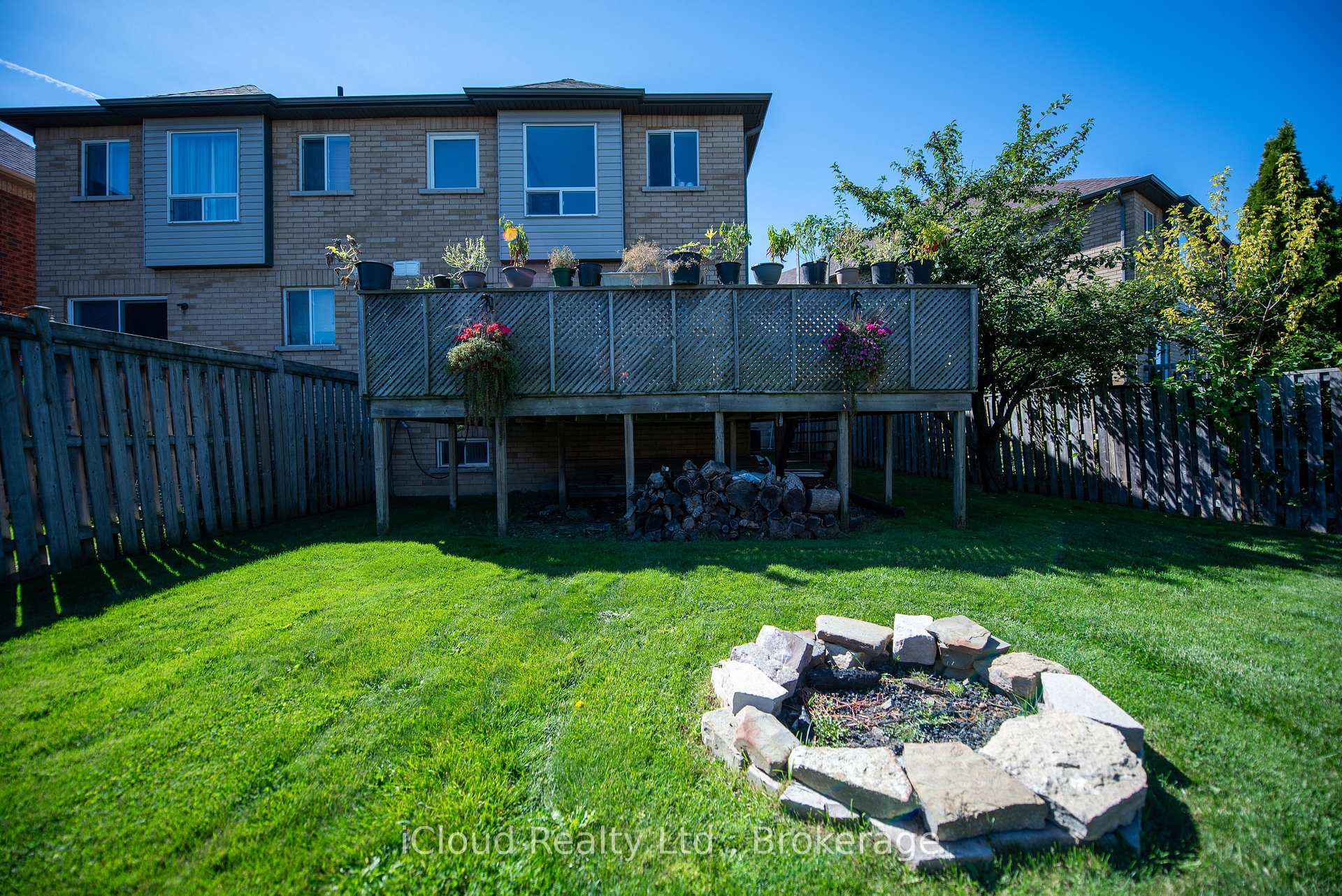 Photo 40 of 24 Aida Court, Caledon, Bolton West — HOMEH
