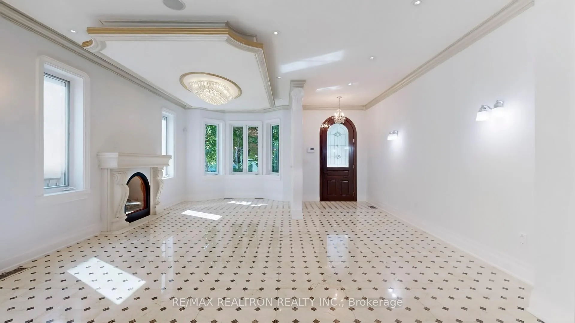 Photo 2 of 58 Highland Park Boulevard, Markham, Grandview — HOMEH