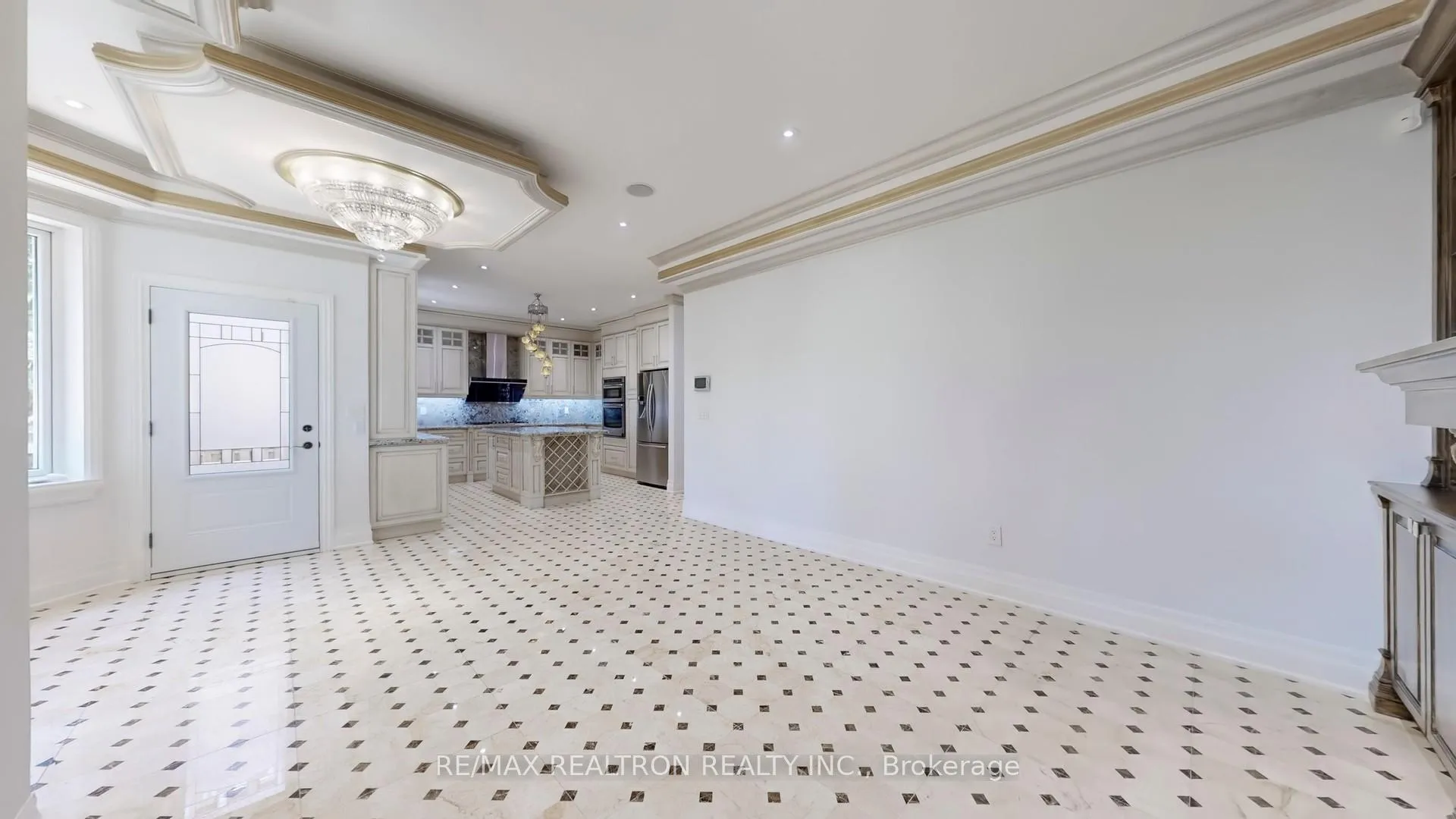 Photo 6 of 58 Highland Park Boulevard, Markham, Grandview — HOMEH