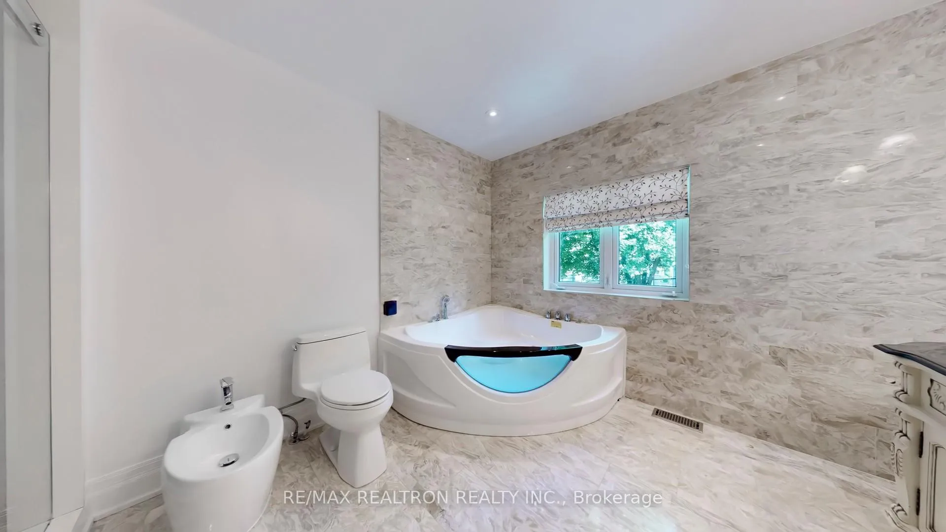 Photo 19 of 58 Highland Park Boulevard, Markham, Grandview — HOMEH