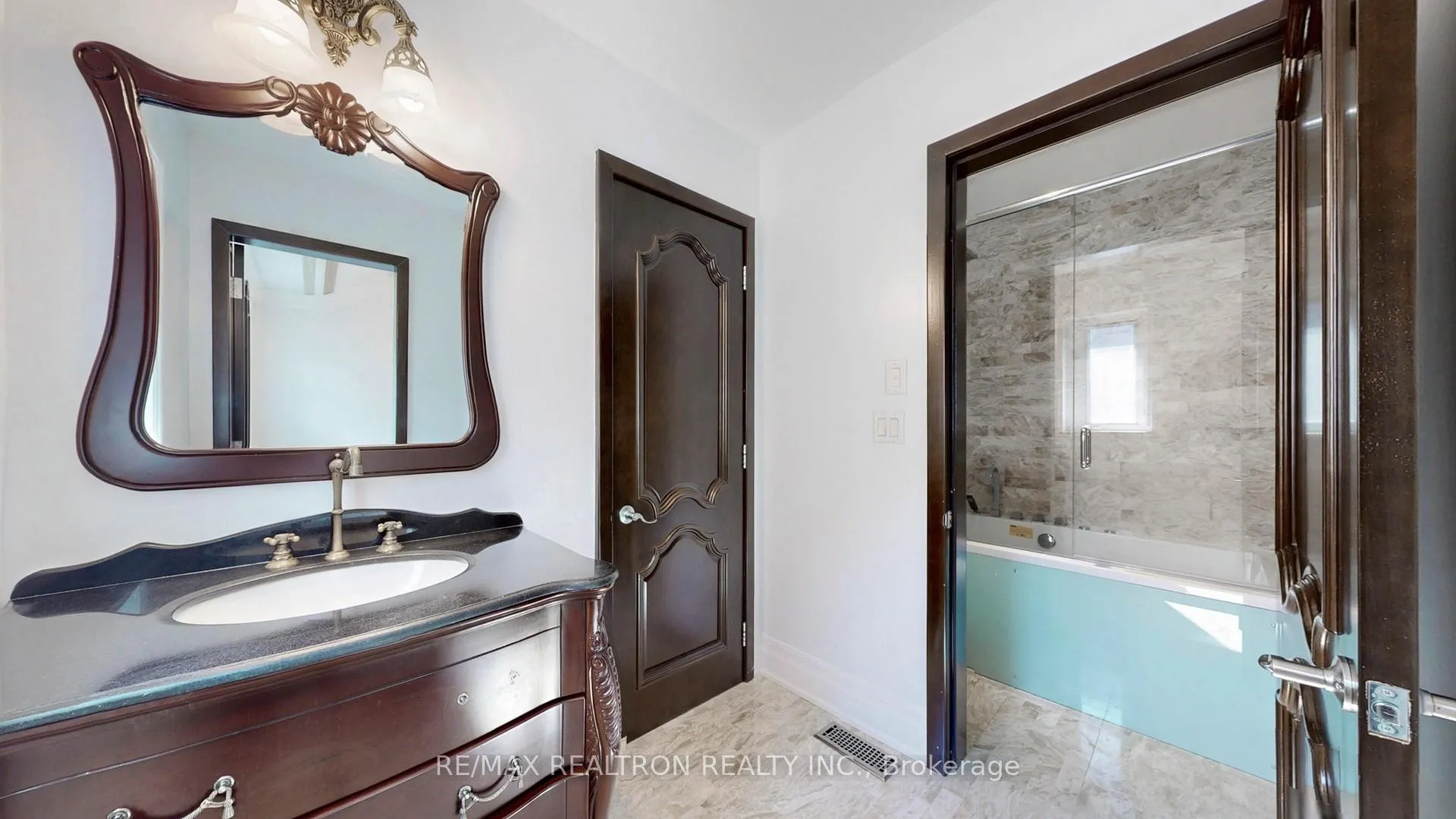 Photo 23 of 58 Highland Park Boulevard, Markham, Grandview — HOMEH