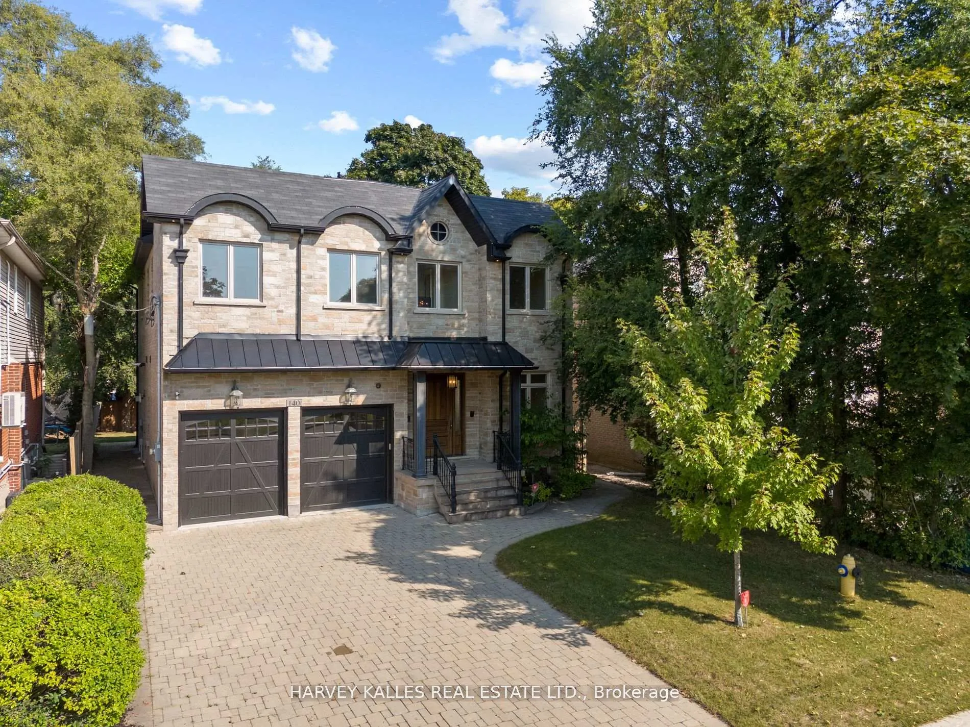Photo 2 of 140 Caribou Road, Toronto, Bedford Park-Nortown — HOMEH