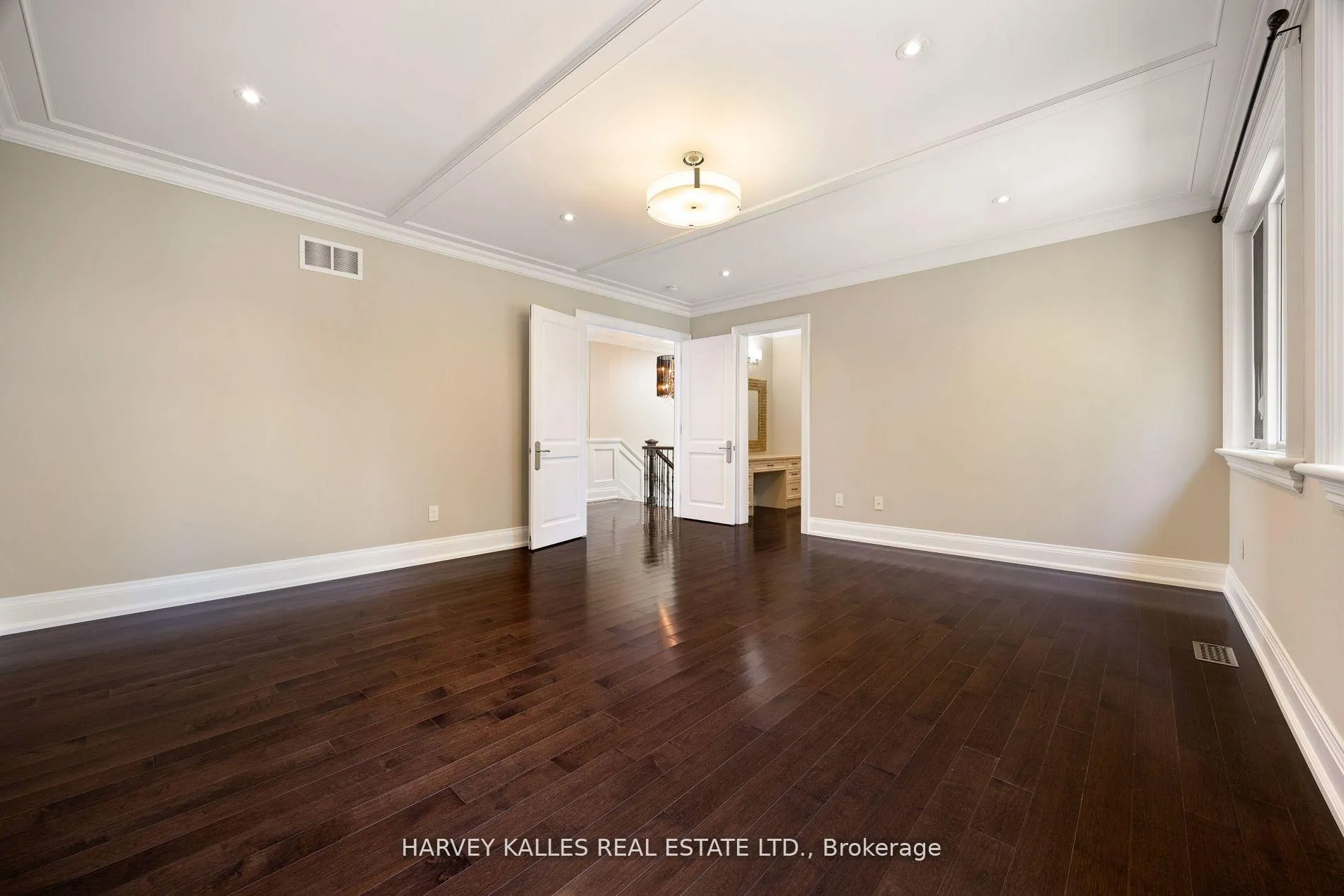 Photo 16 of 140 Caribou Road, Toronto, Bedford Park-Nortown — HOMEH