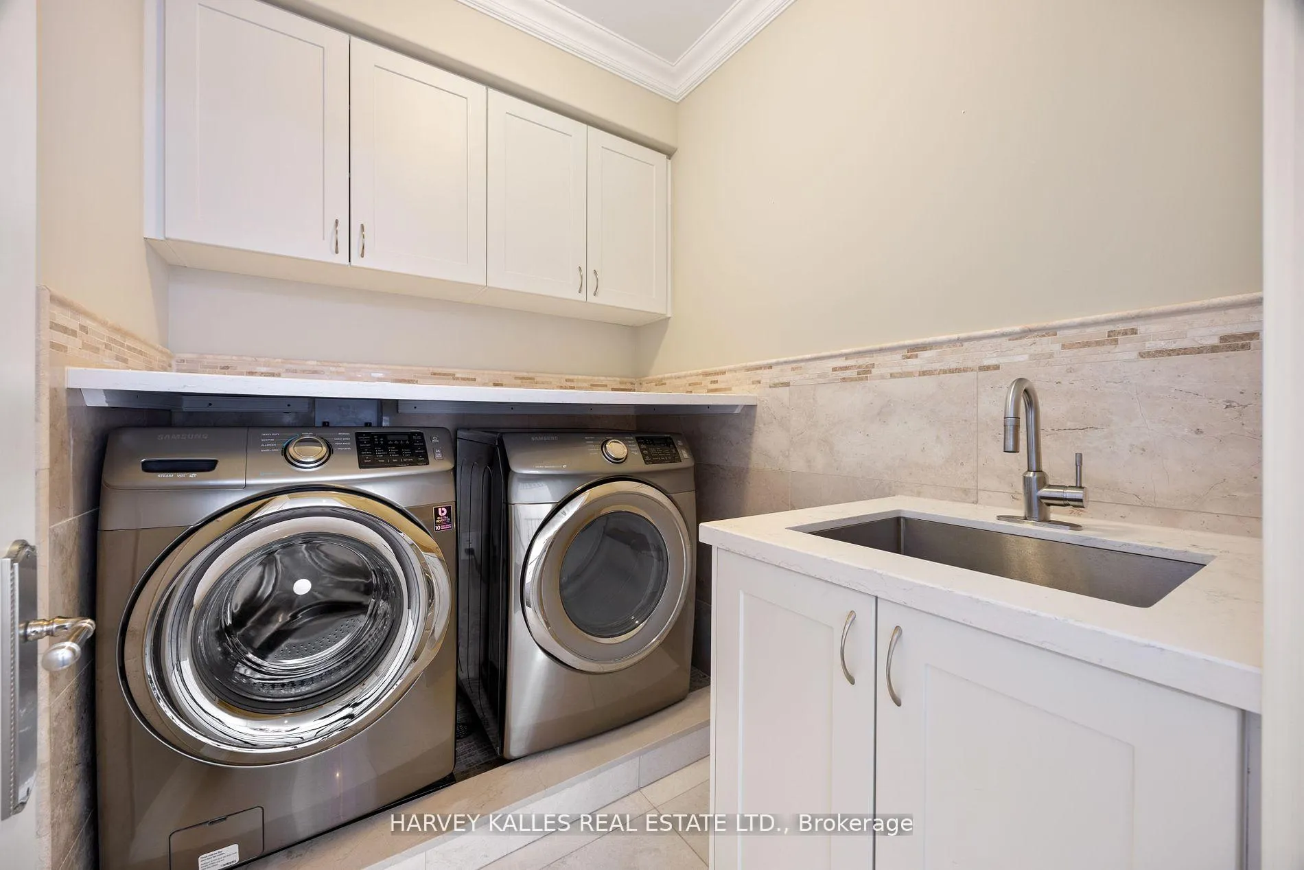 Photo 34 of 140 Caribou Road, Toronto, Bedford Park-Nortown — HOMEH
