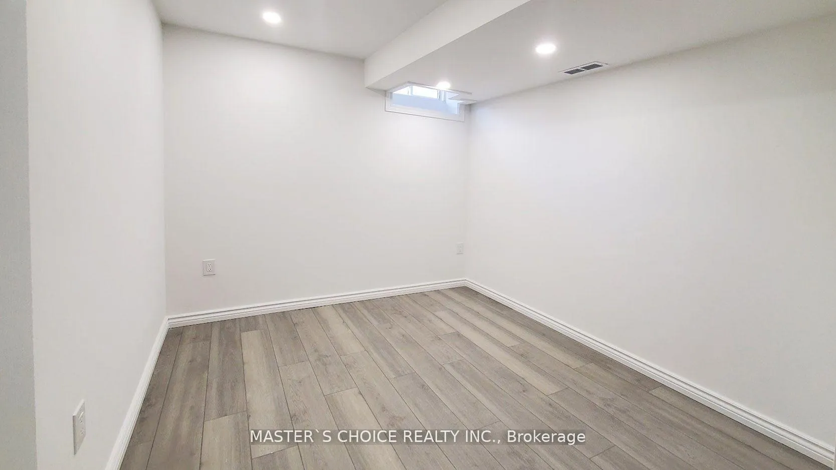 Photo 5 of Unit Bsmt, 48 Bunting Drive, Vaughan, Vellore Village — HOMEH
