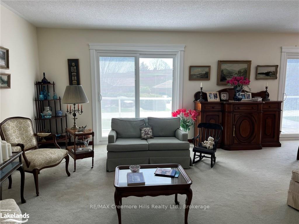 Photo 11 of 42 Francis Street W, Clearview, Creemore — HOMEH