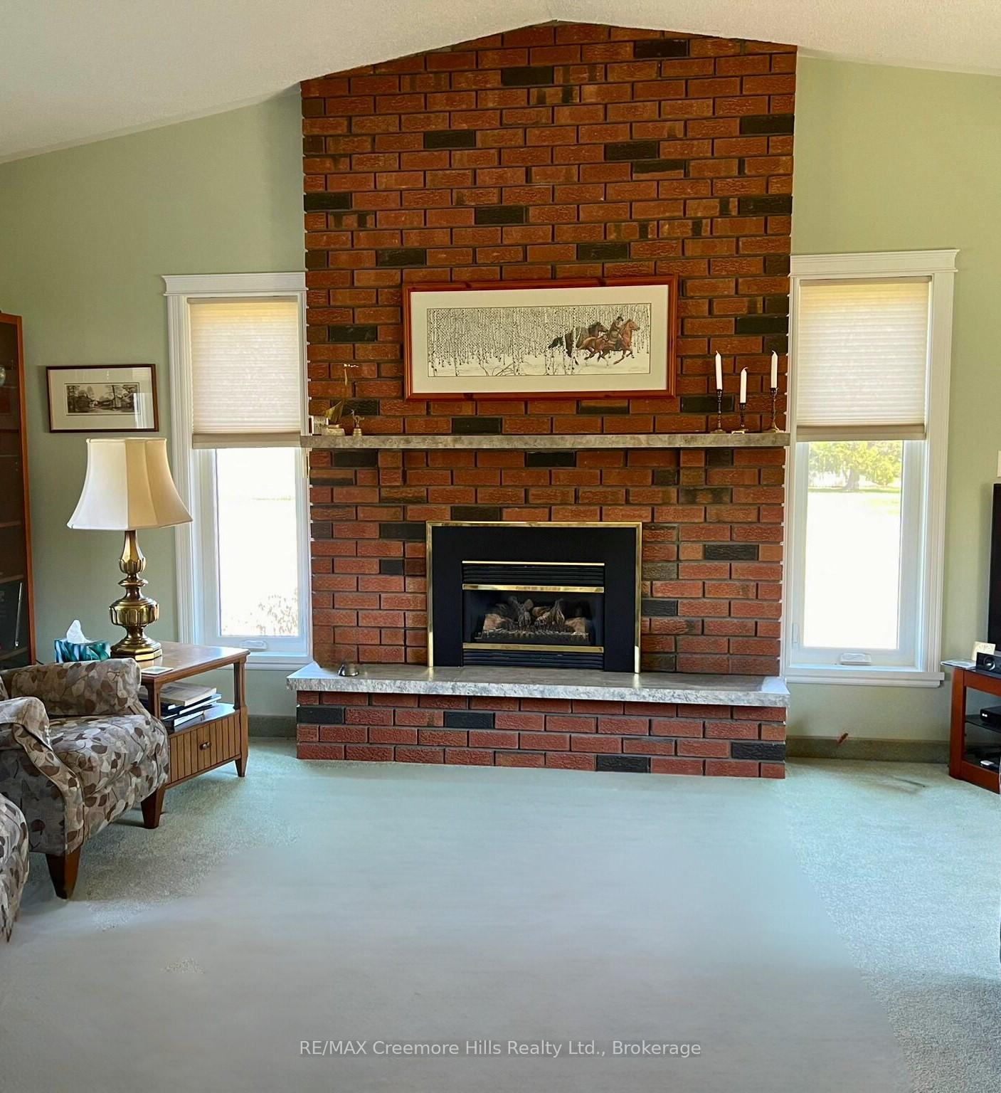 Photo 16 of 42 Francis Street W, Clearview, Creemore — HOMEH