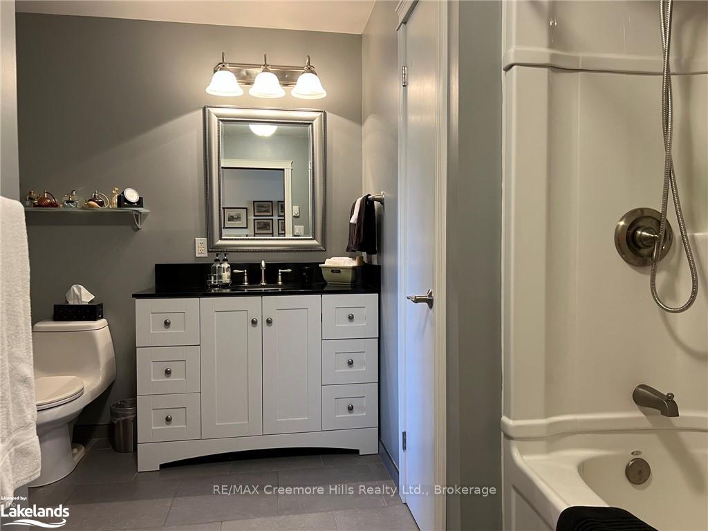 Photo 22 of 42 Francis Street W, Clearview, Creemore — HOMEH