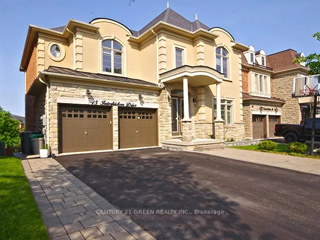 Photo 2 of 15 Interlacken Drive, Brampton, Credit Valley — HOMEH