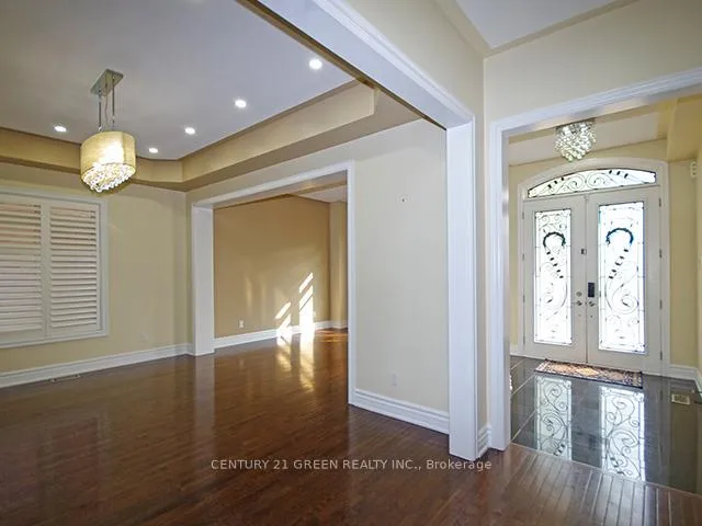 Photo 5 of 15 Interlacken Drive, Brampton, Credit Valley — HOMEH